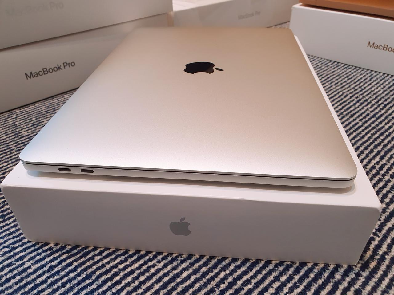 애플 M1 맥북프로 13인치 16G 512G 애플케어플러스
