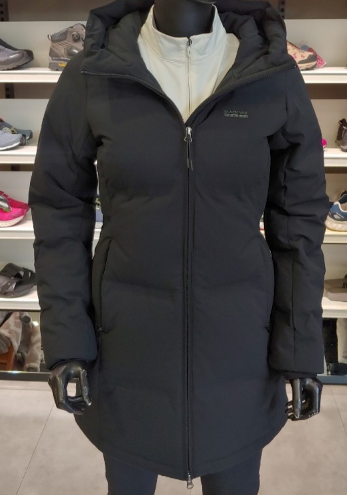 새상품!! 깔끔의 끝판왕!!! 블랙야크 패딩 90