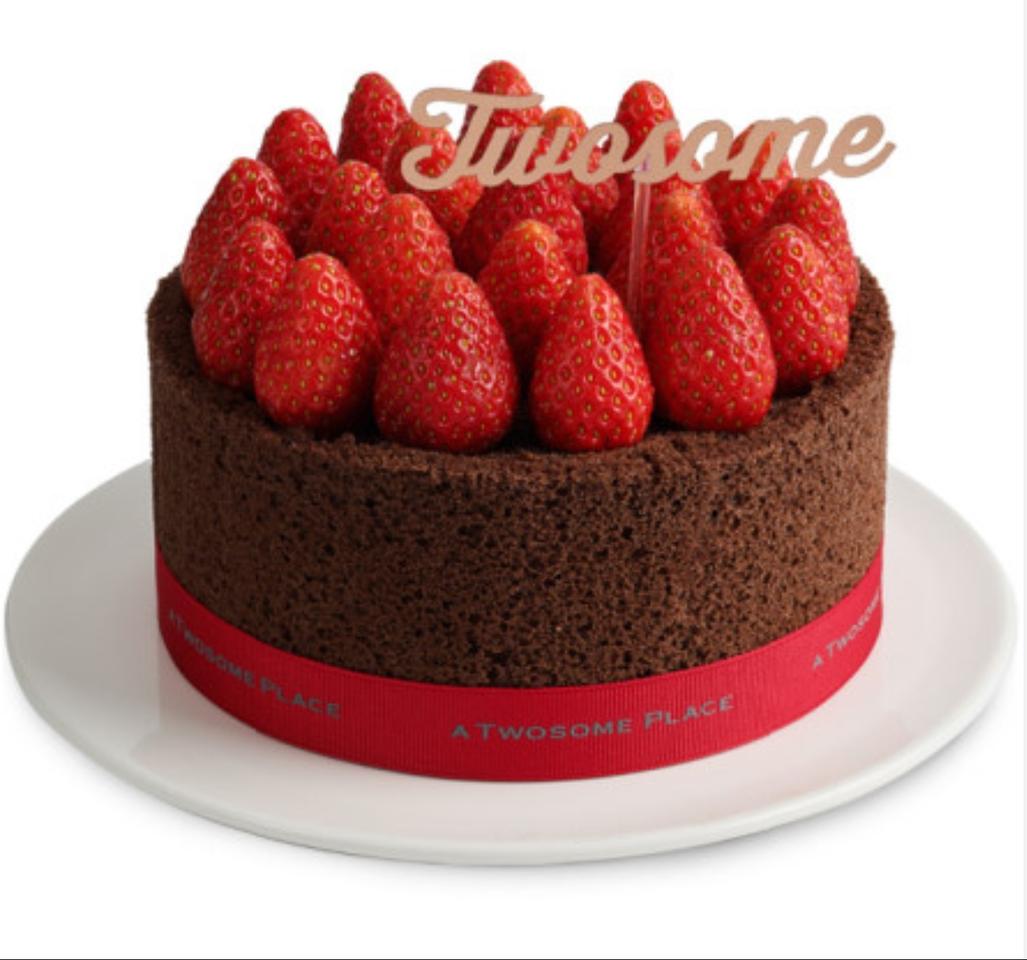 투썸플레이스 스트로베리 초콜릿 생크림 케이크 기프티콘 판매합니다.