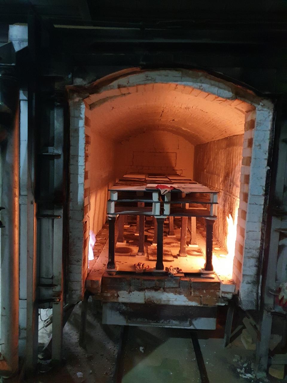 항아리 공장 임대