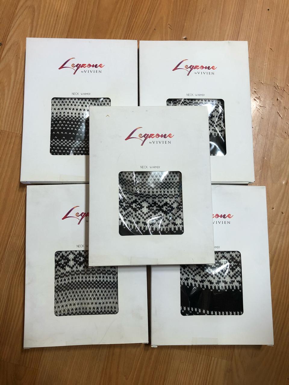 비비안 니트 넥워머 새제품 (개당9천원)