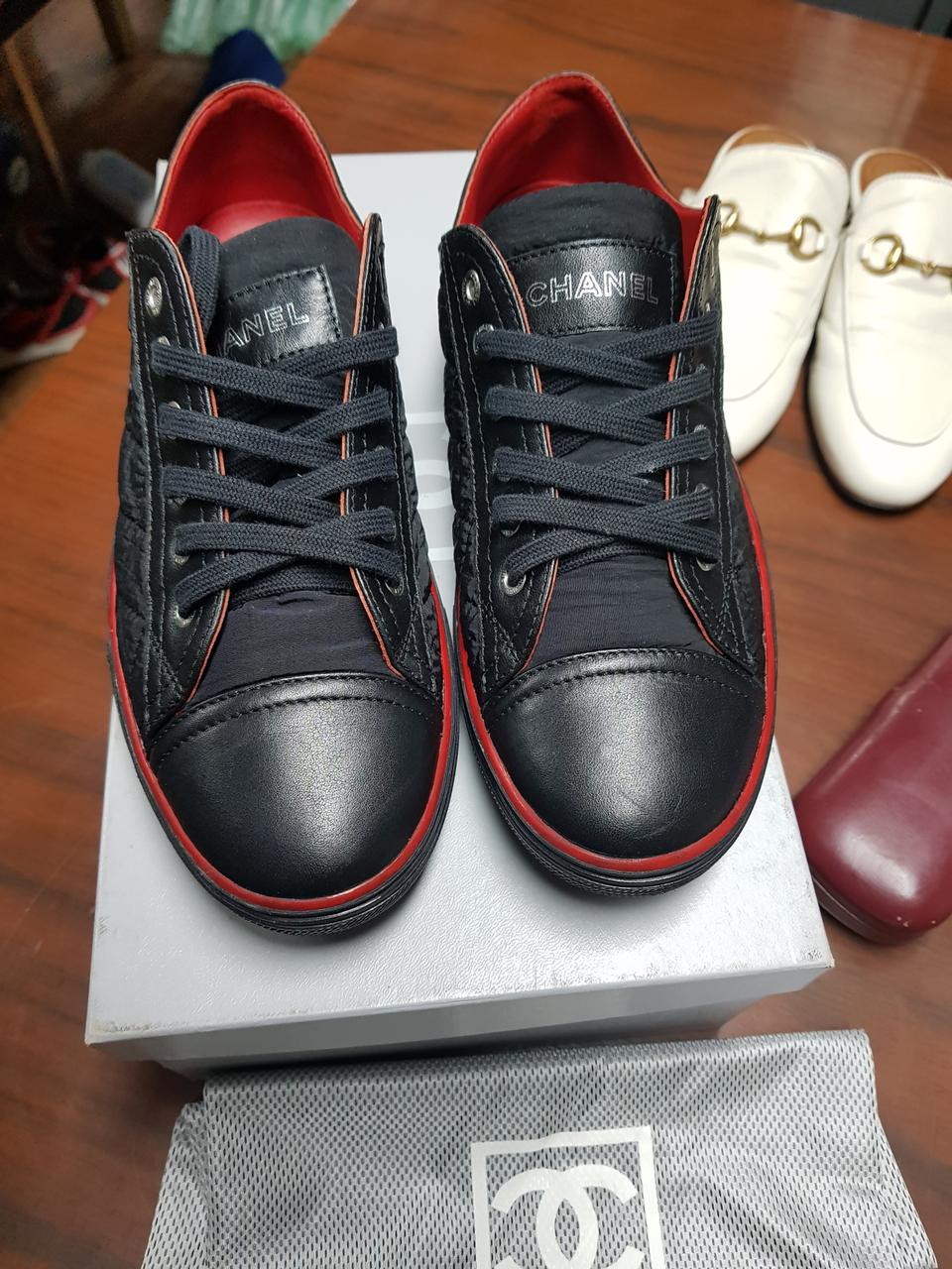 샤넬스니커즈 240사이즈 팔아요 ~