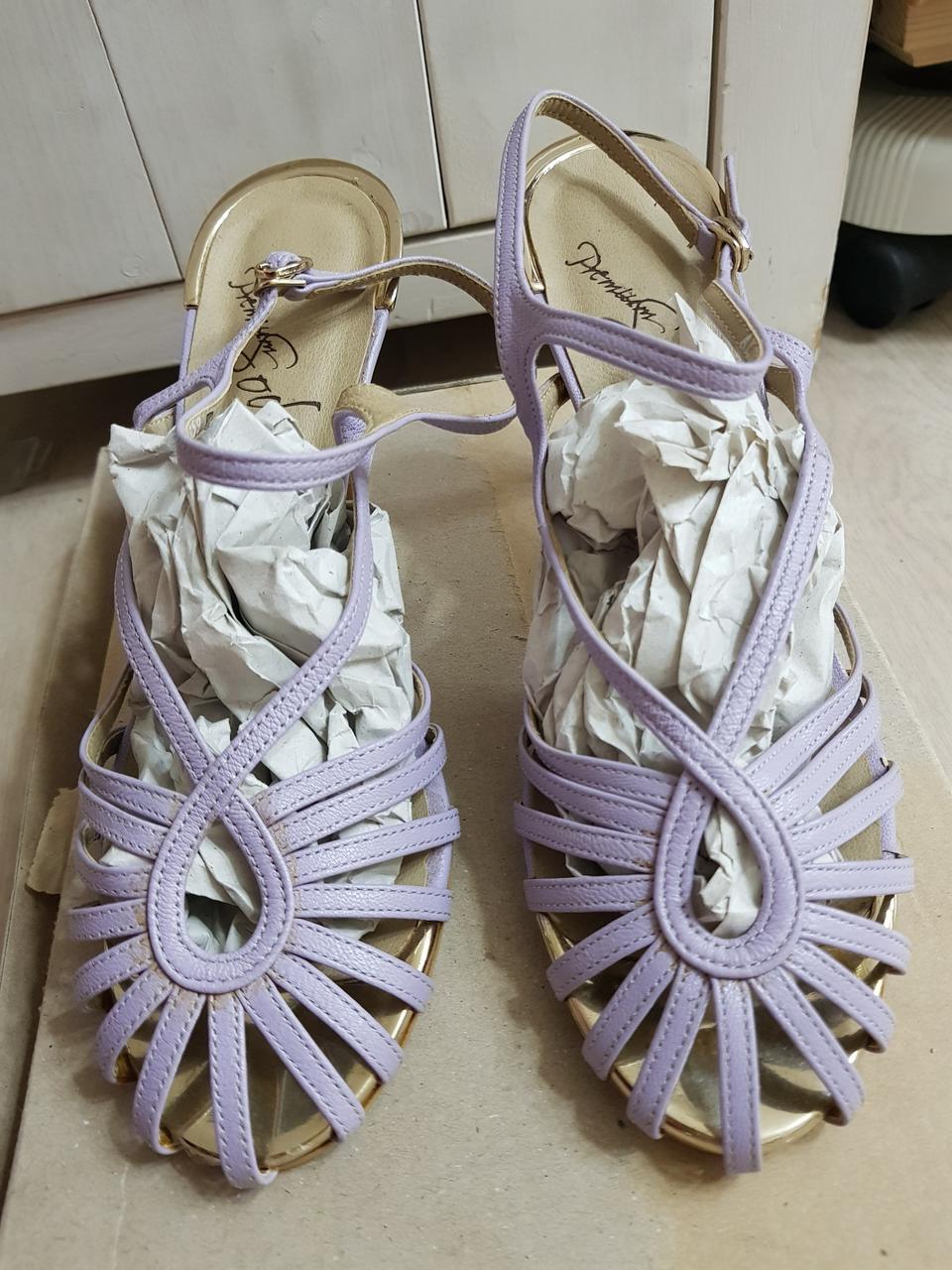 소다 프리미엄 구두 새상품 240