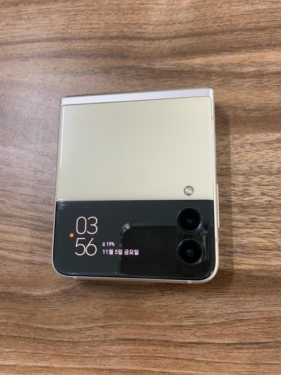 갤럭시z플립3 256 크림