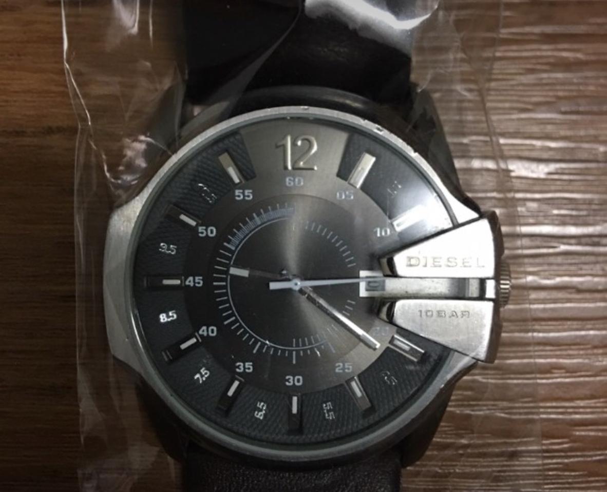 디젤 손목시계