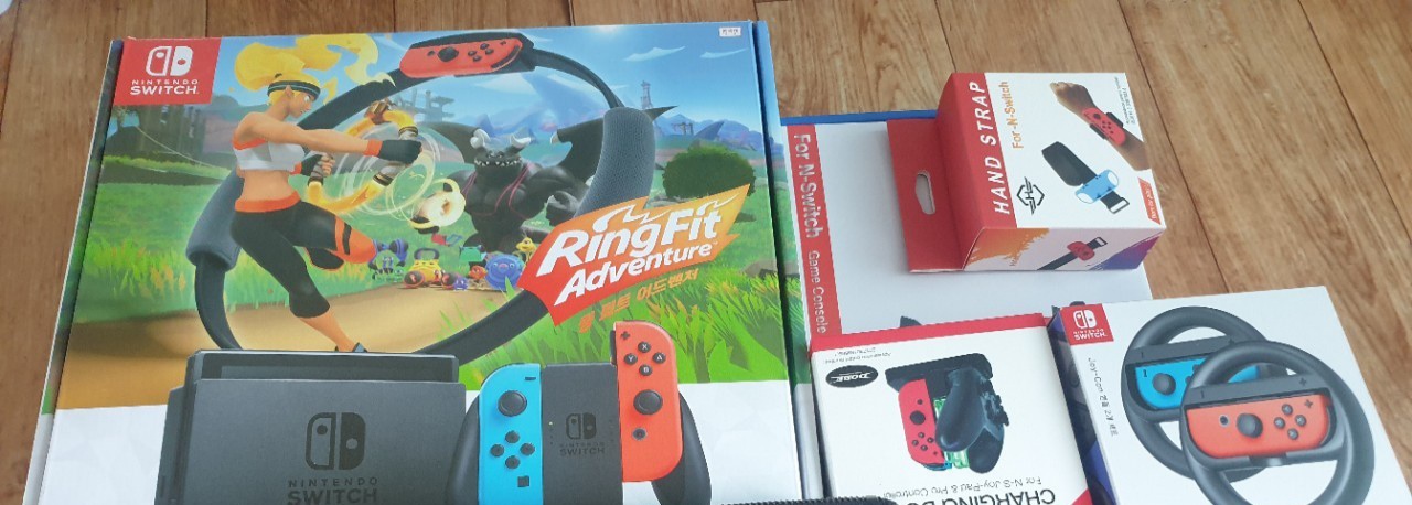 닌텐도 스위치 링피트 어드벤쳐 패키지 팝니다.