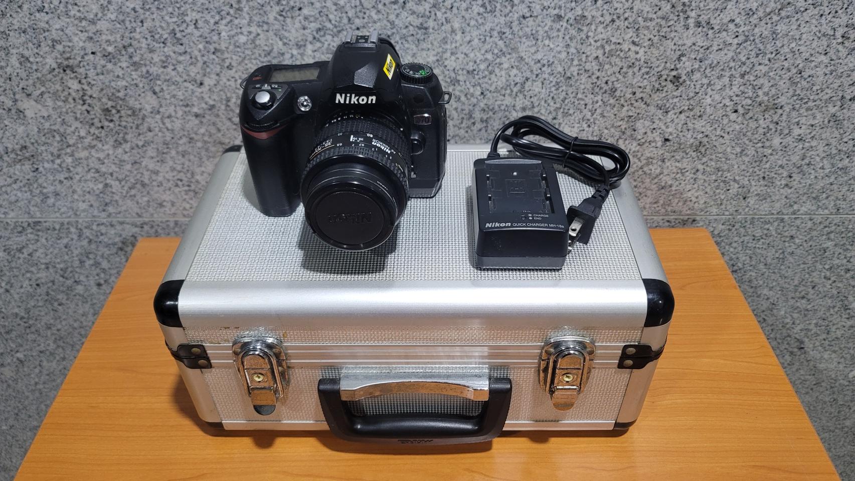 니콘 DSLR D70