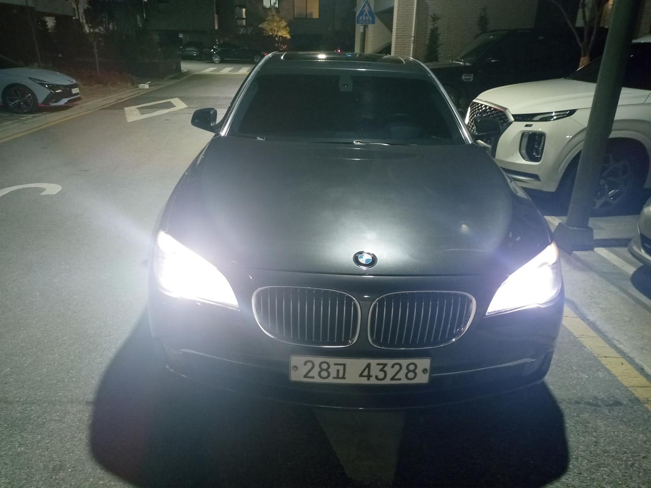 BMW 7시리즈 740Li (F02)