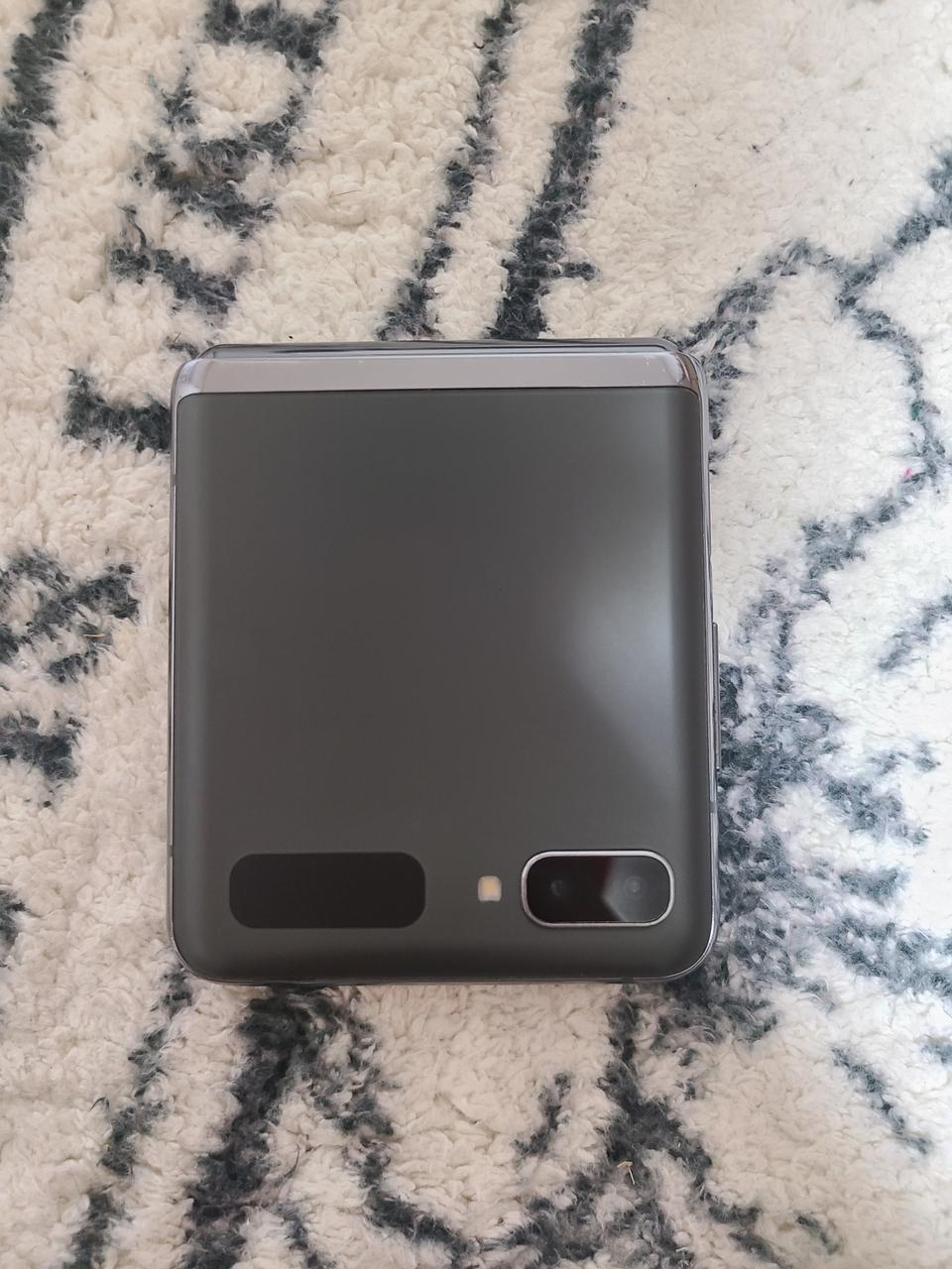 무상보증남은z플립화이트액정배터리새거