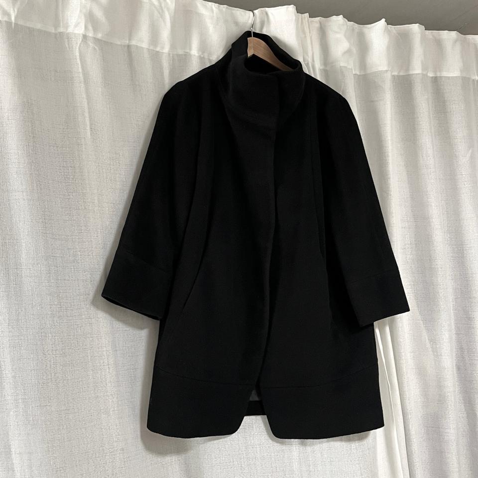 블랙 하프 코트 (Izzat Baba 정품)