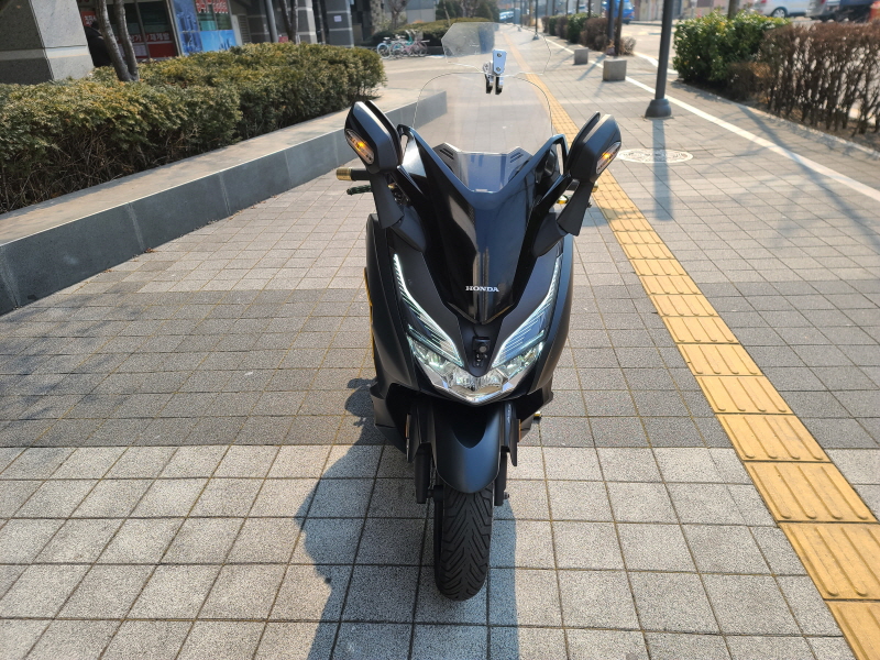 혼다 포르자300cc 18년식 스쿠터 판매합니다 