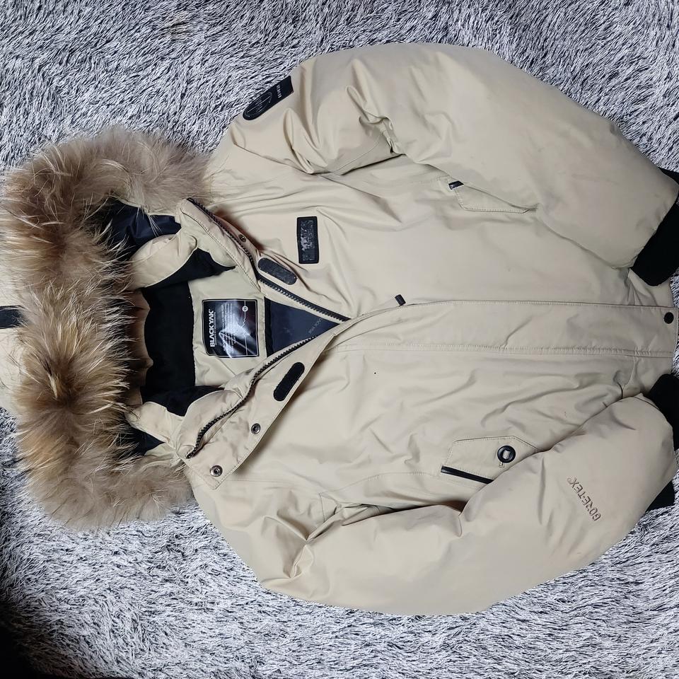 95 블랙야크 라쿤퍼 베이지 밴딩 숏패딩