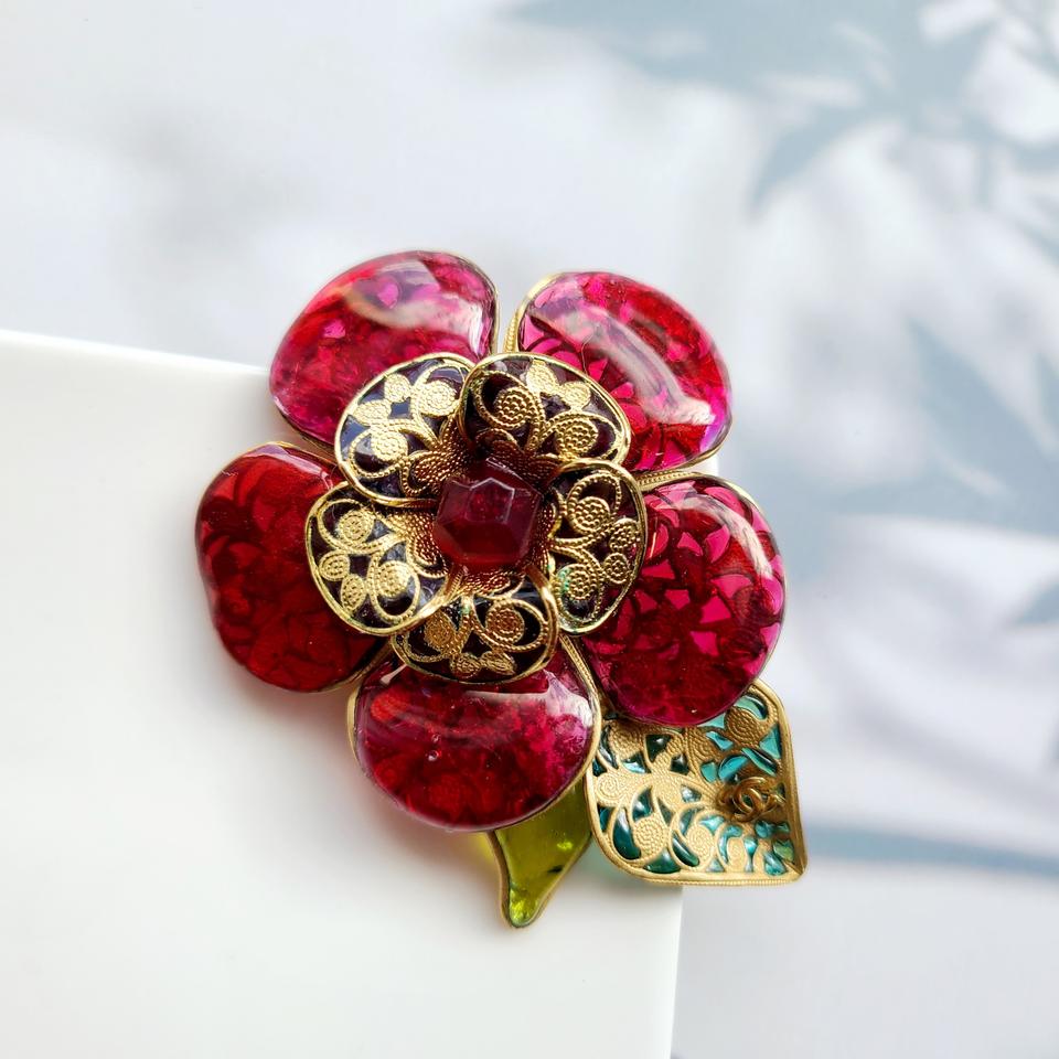 샤넬 Gripoix 까멜리아 브로치