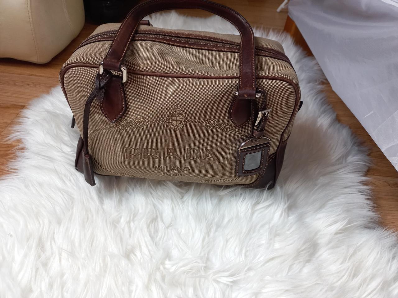 프라다가방(정품)버버리정품지갑(필요하심 덤)