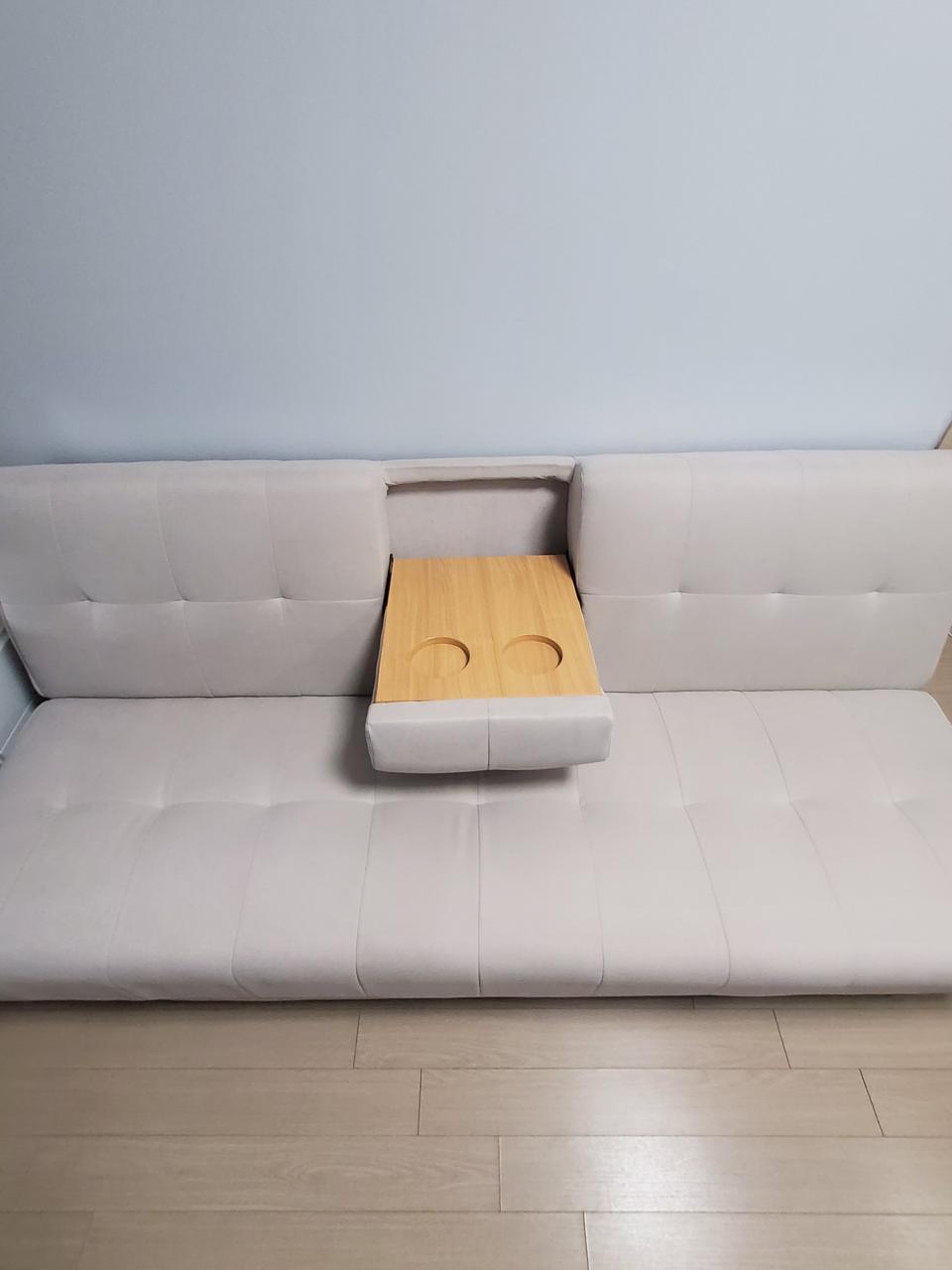 침대겸 쇼파 3인용