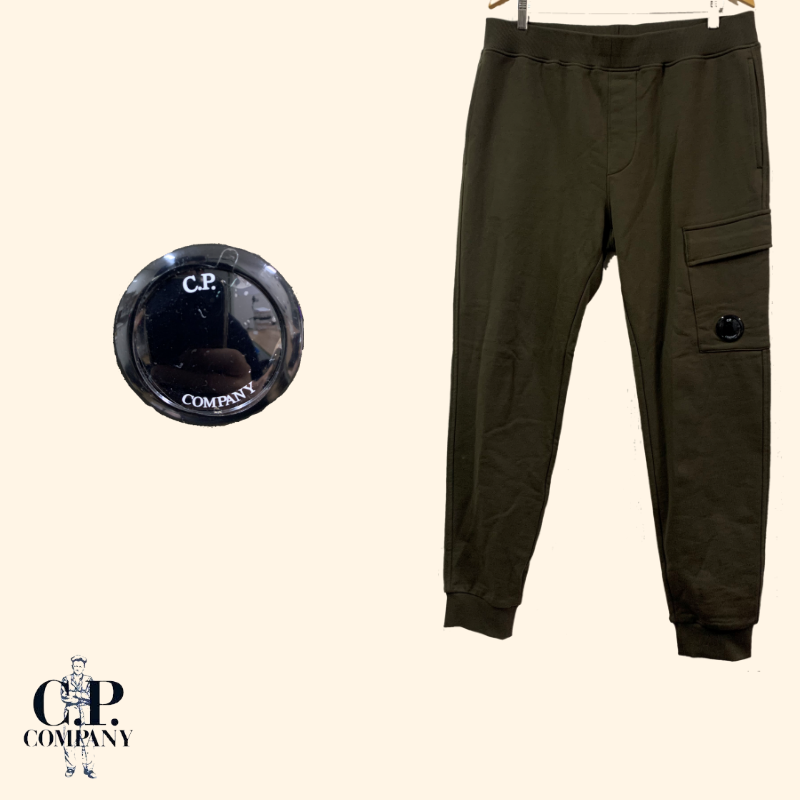 32-36 cp company 씨피컴퍼니 20fw 트레이닝 팬츠 