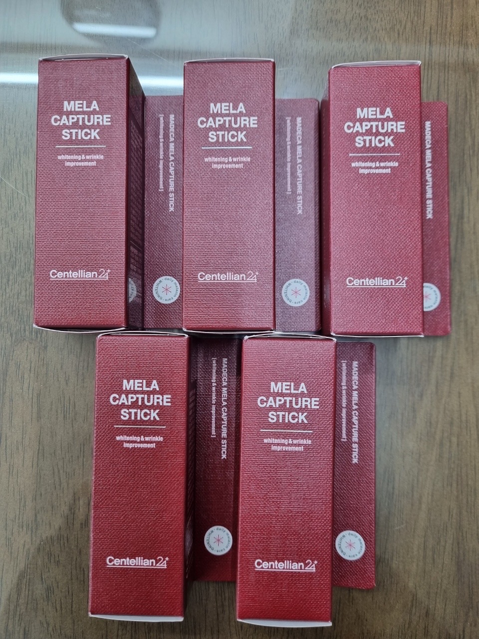 센텔리안24 마데카 멜라 캡처 주름&보습 스틱밤 새상품