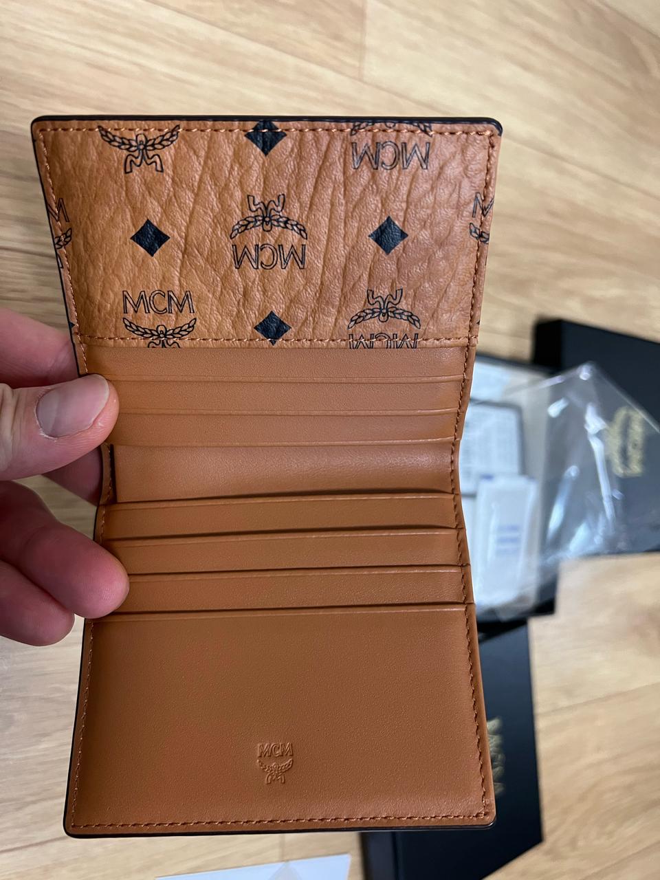 MCM 비세토스 오리지널 카드 반지갑