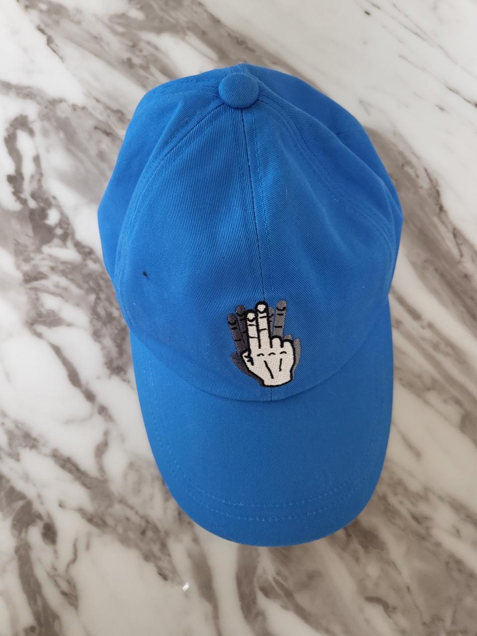 바이브레이트 모자