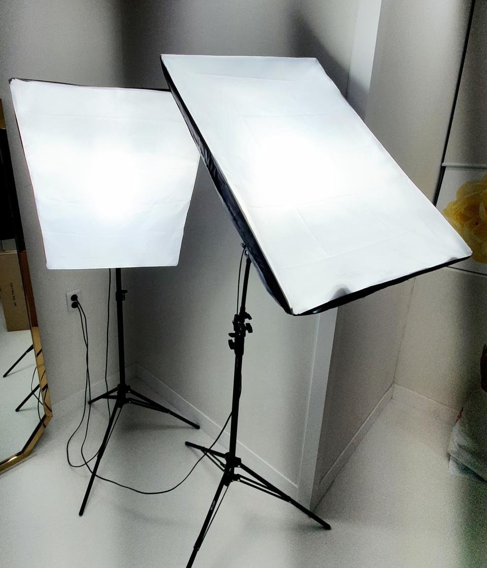 아트100  촬영조명 2대,삼각대,브라켓,소프트박스