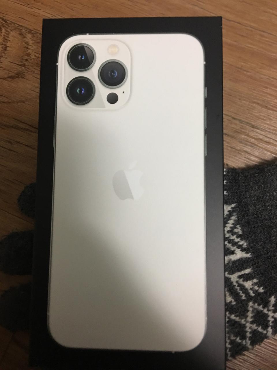 아이폰 13프로맥 256g 미개봉 교신교환가능