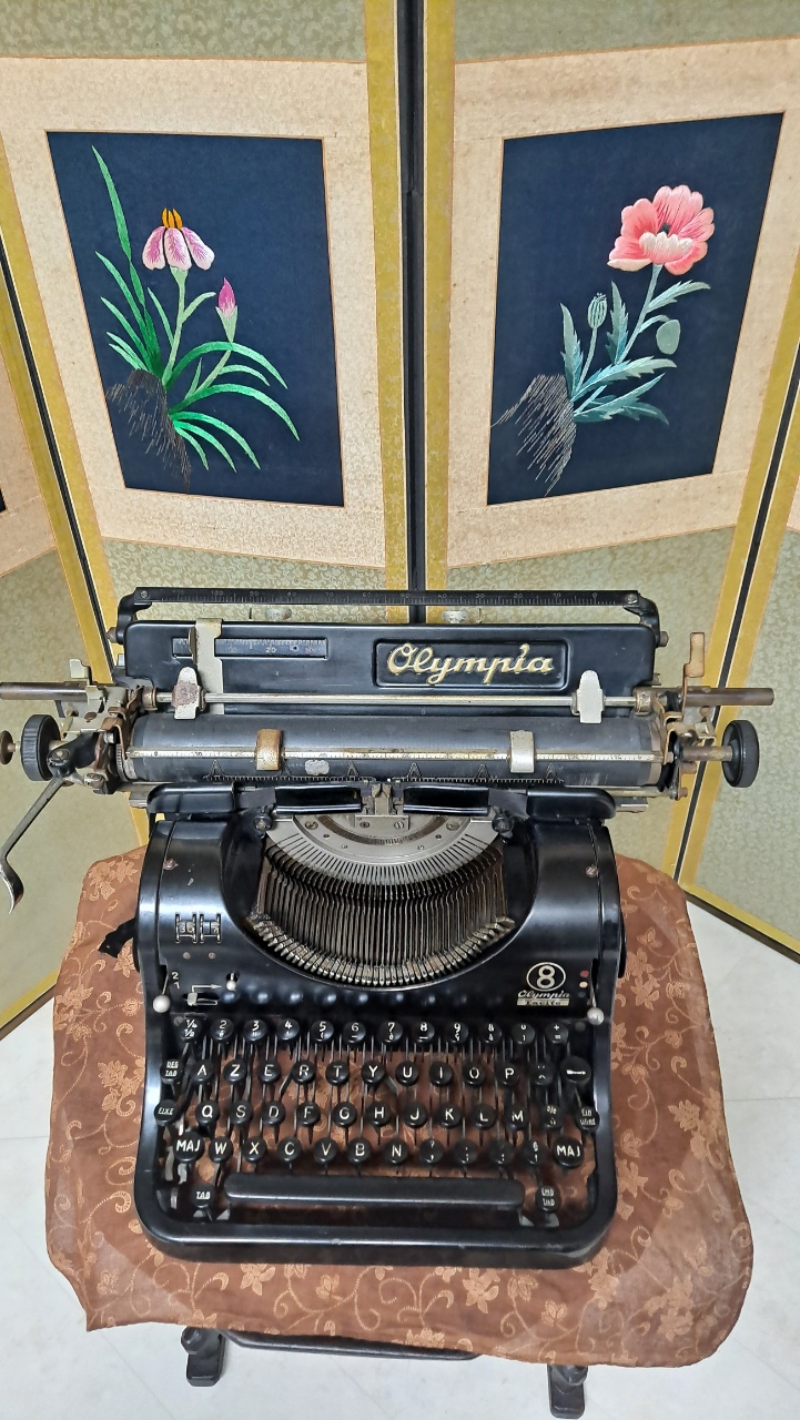 올림피아 타자기