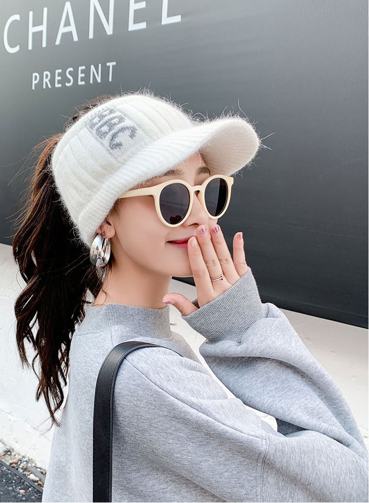 [무료배송]여성골프모자 여성겨울모자 패션모자 귀돌이모자