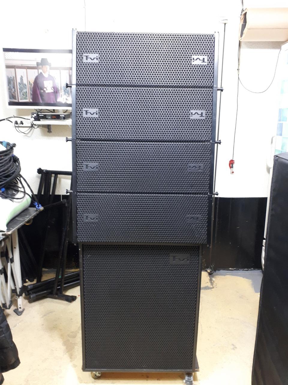 미국 정품 TVIBT-1200 라인어레이 스피커 팝니다.