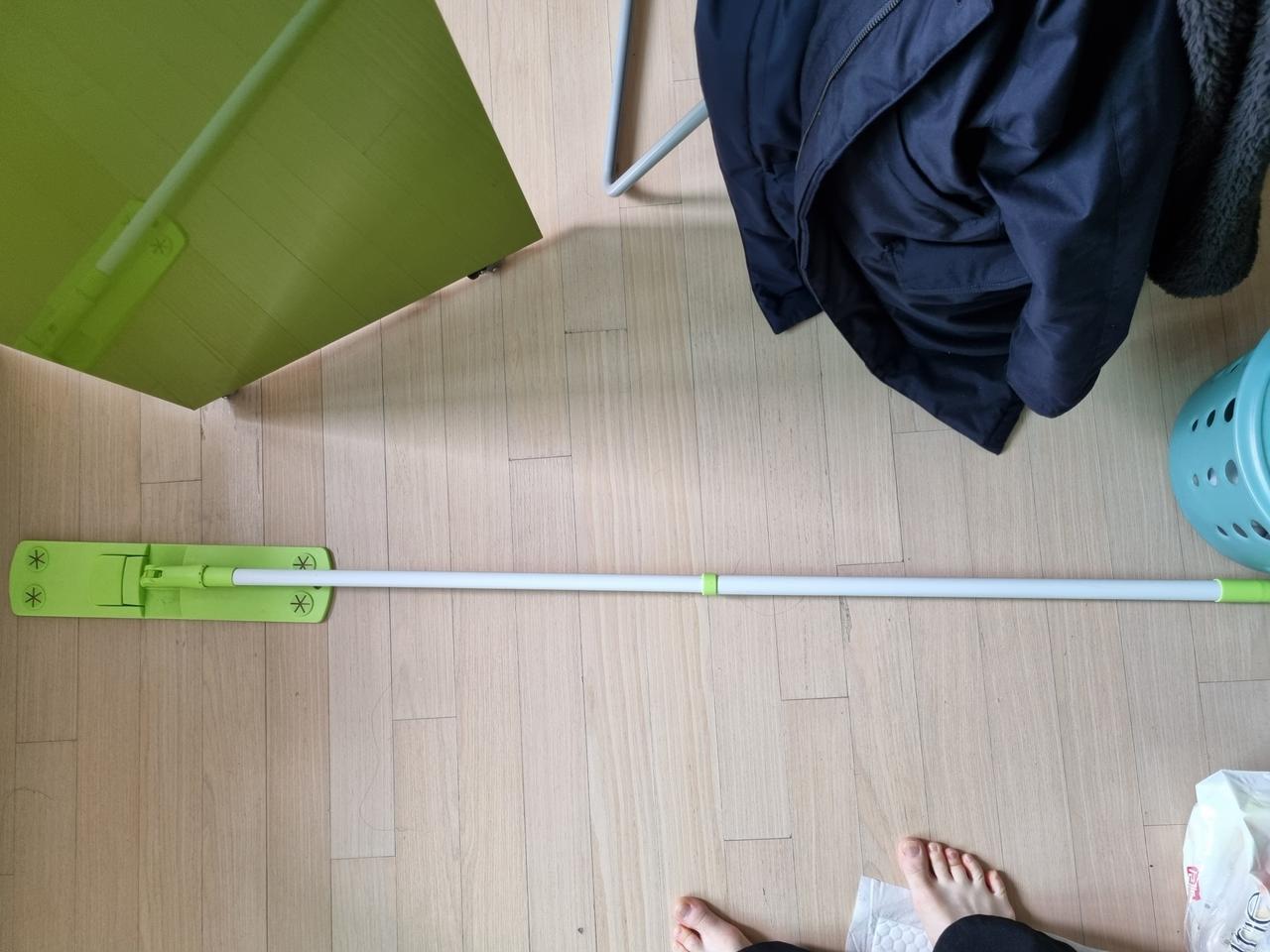 빨래건조대, 밀대 2개합해서 2만원