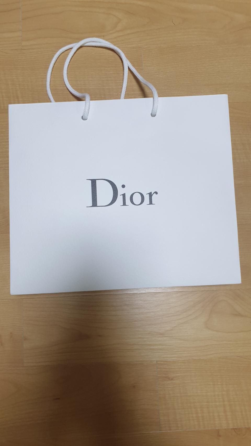 디올 쇼핑백 새상품