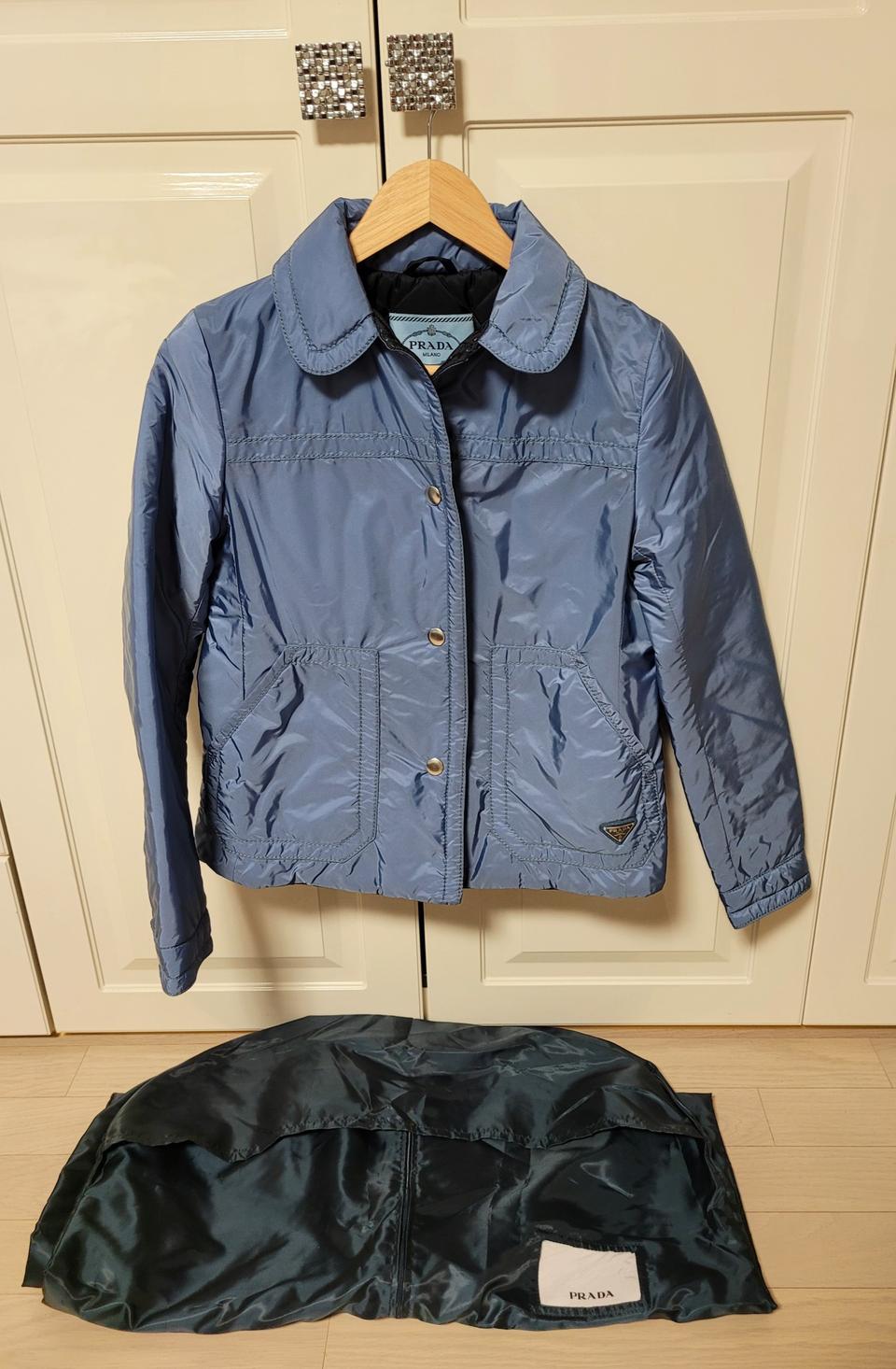 정품 프라다 삼각로고 경량 점퍼