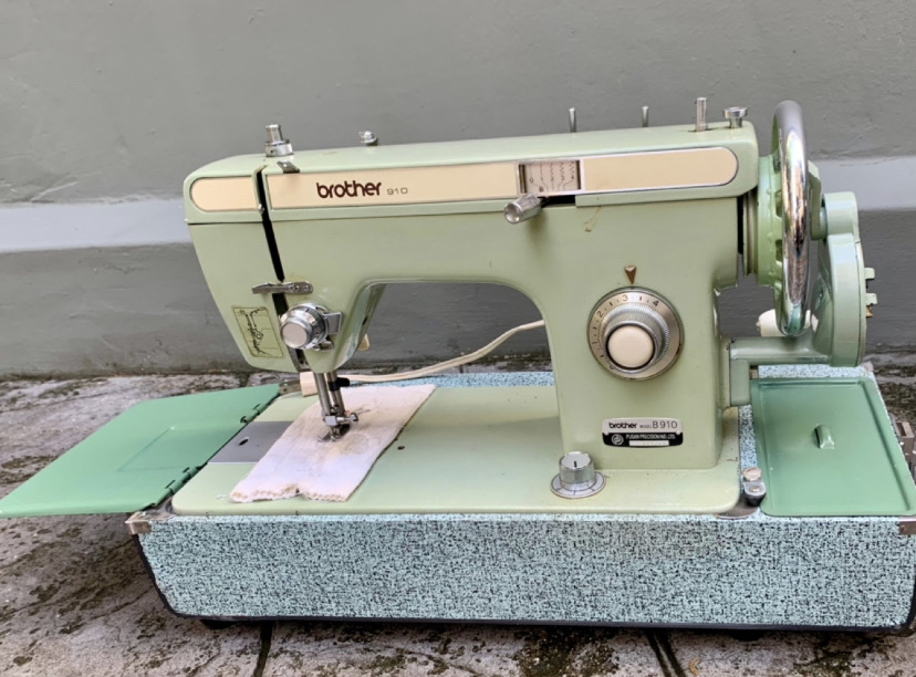 브라더 미싱. BROTHER B910.