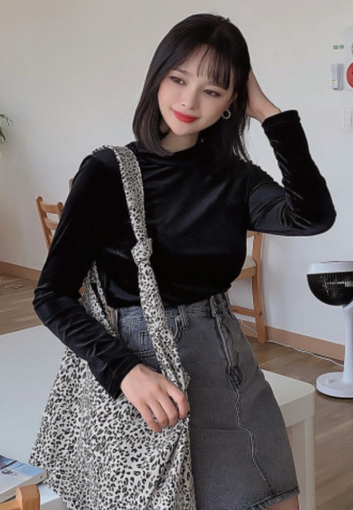 (새상품) (리리앤코) 벨벳티셔츠(가격내링)