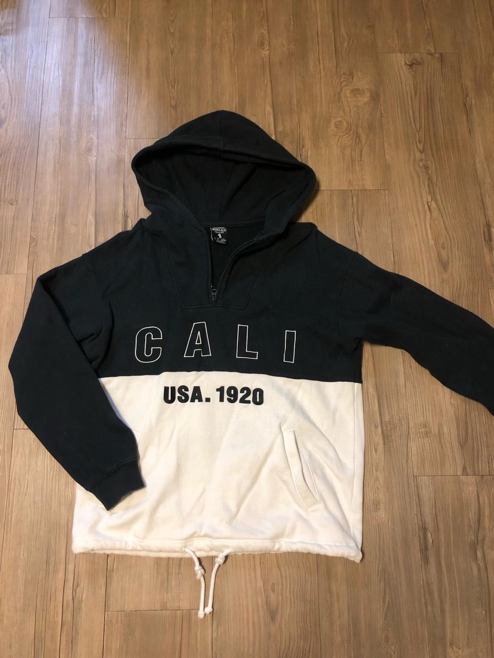 후아유 후드 반집업 판매합니다