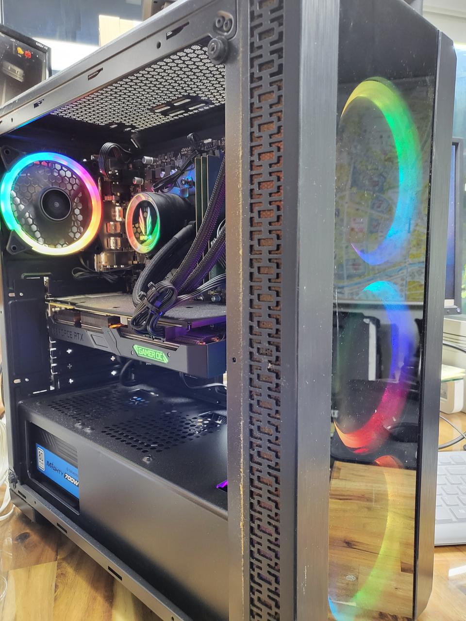 고사양 게이밍 컴퓨터 본체 +벤큐 모니터 팝니다