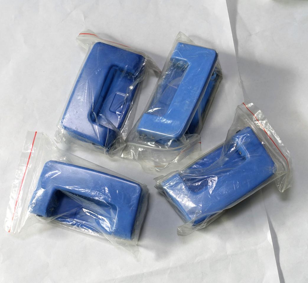 10개 7천 30개 18천. 2공펀치 사무용품