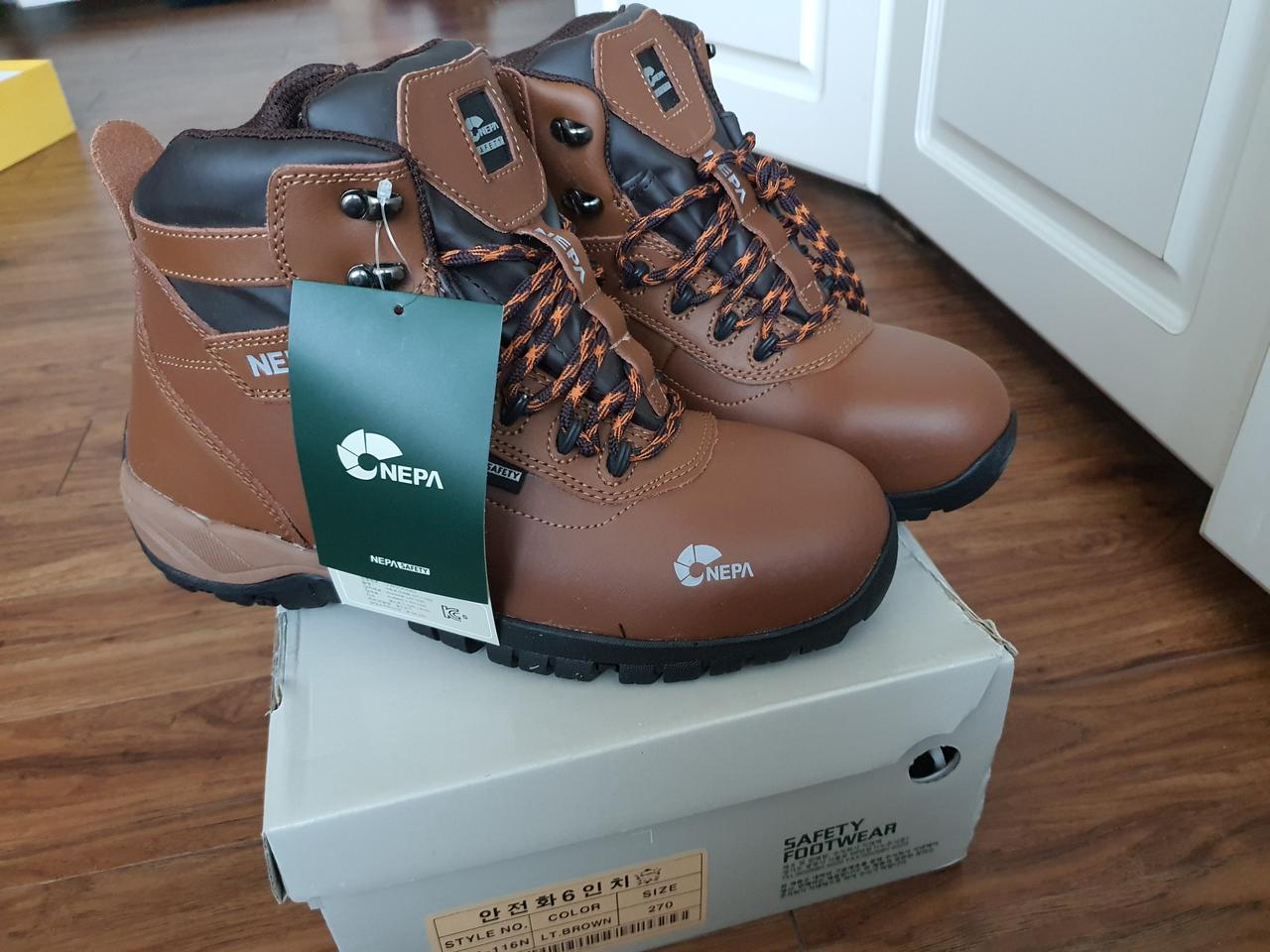 (새상품)네파 6인치 안전화(GT116N) 270사이즈 팝니다.