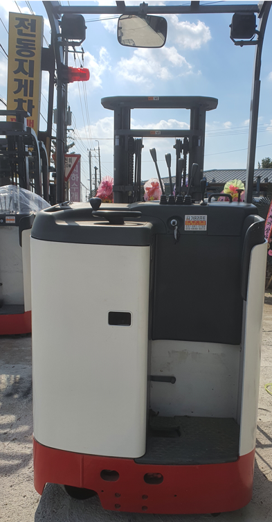 [임대/판매] 신형!! 1톤 3M 사이드시프트 입식전동지게차