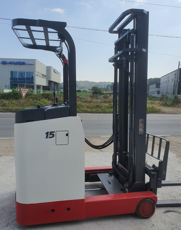 [임대/판매] 신형!! 1.5톤 4M 입식전동지게차