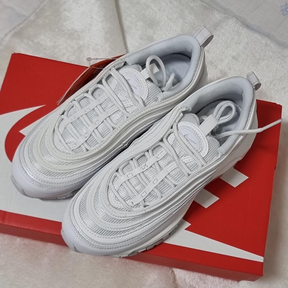 나이키 에어맥스97 트리플화이트 230사이즈 정품 921733-100