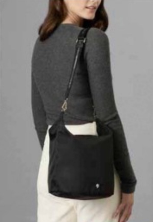 헬렌카민스키 카릴로 비아지아모