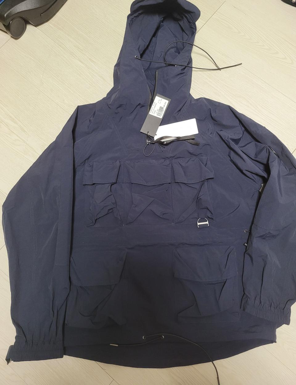 c.p company 아노락바람막이 (국내배송)할인