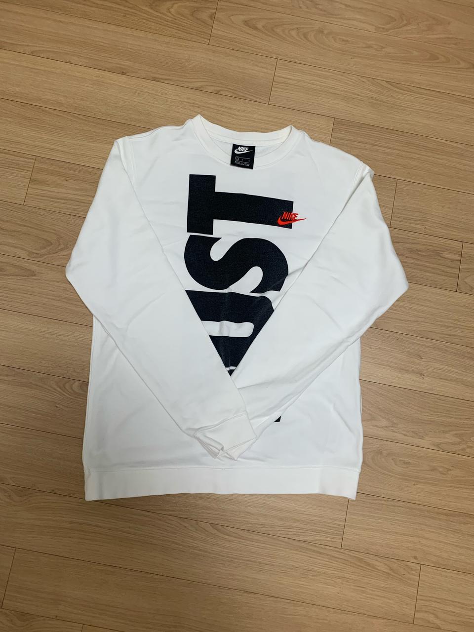 나이키 저스트두잇 맨투맨