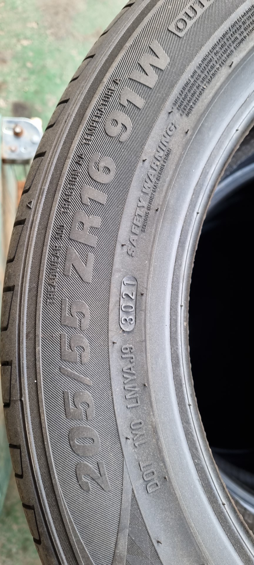 205 55 zr16  마제스티9