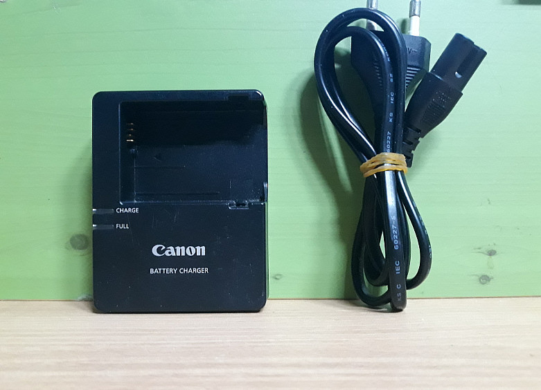 캐논정품충전기 LC-E8E