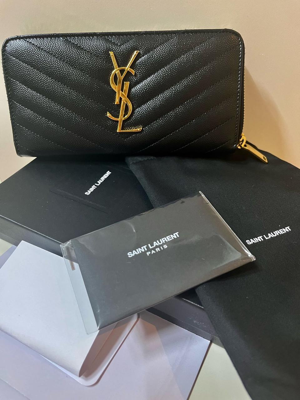 입생로랑지갑 팝니다