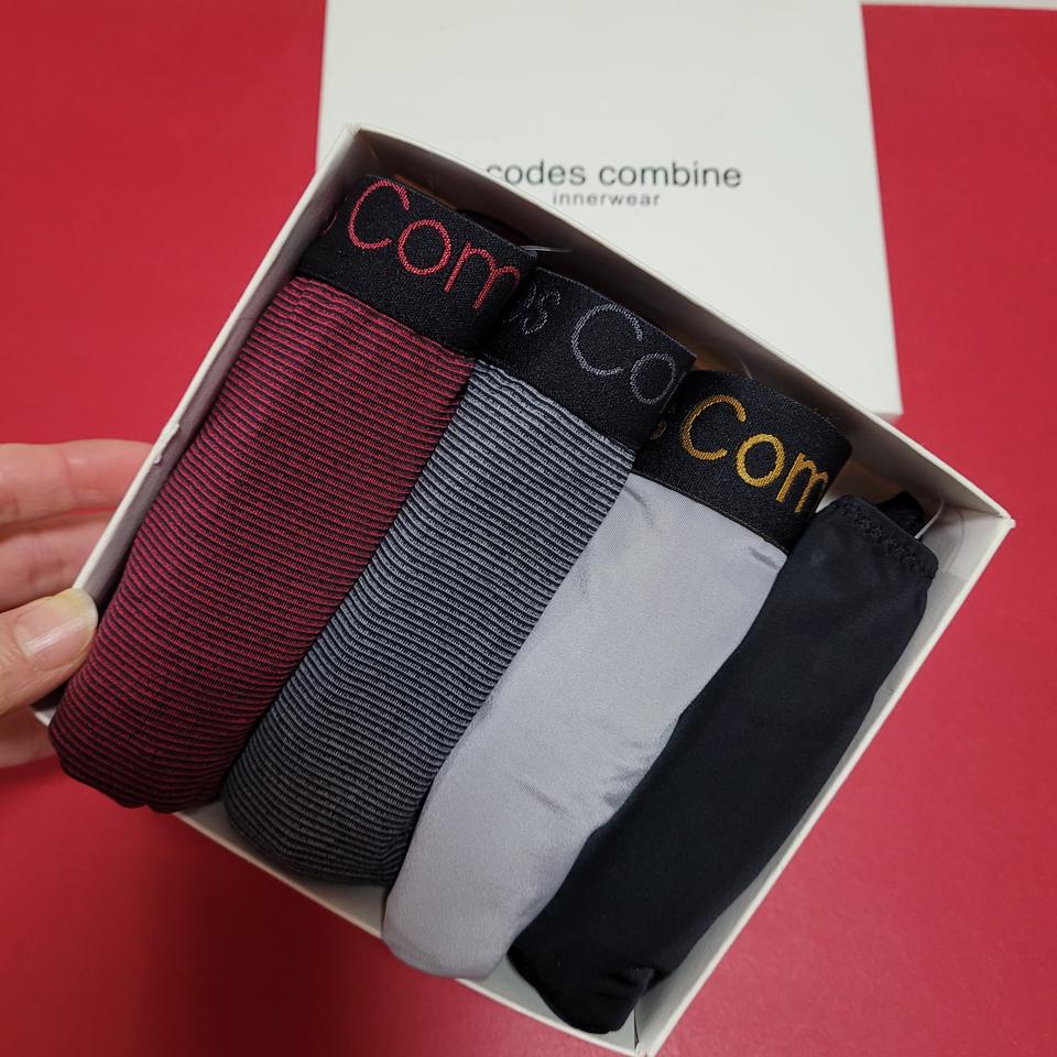 새상품 택가69800원 코데즈컴바인 여성팬티4장세트/90