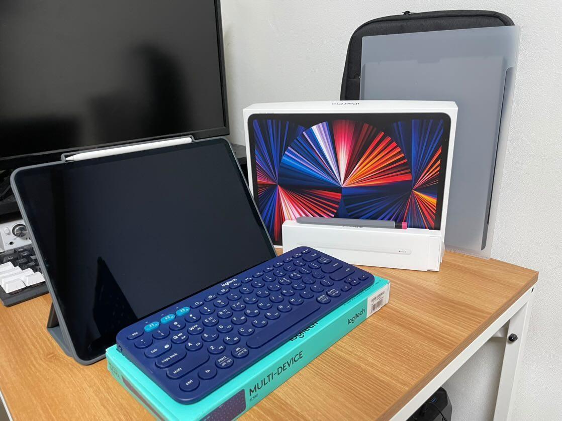 아이패드 프로 5세대 12.9 wifi 256 애플펜슬2세대,로지텍키보드