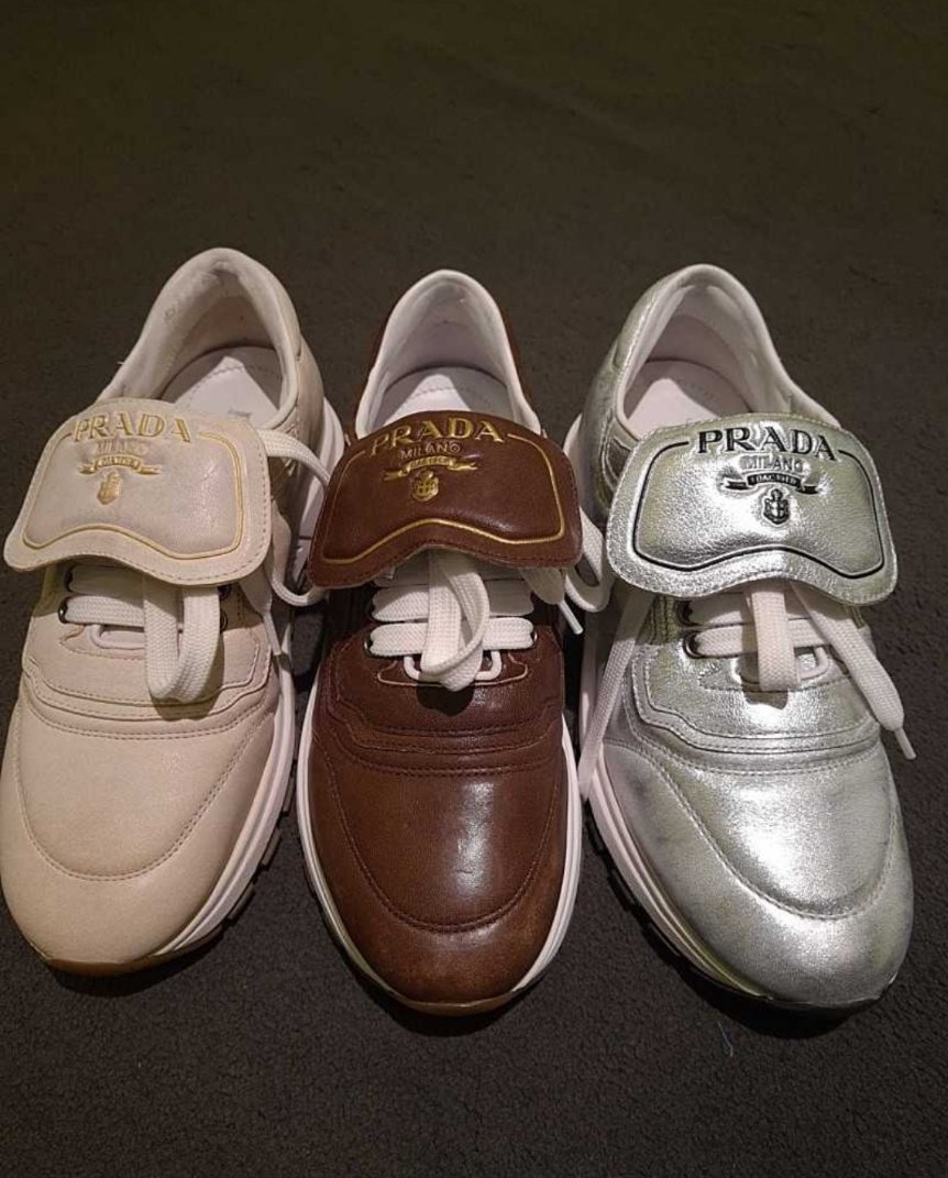 프라다 양가죽 스니커즈 230