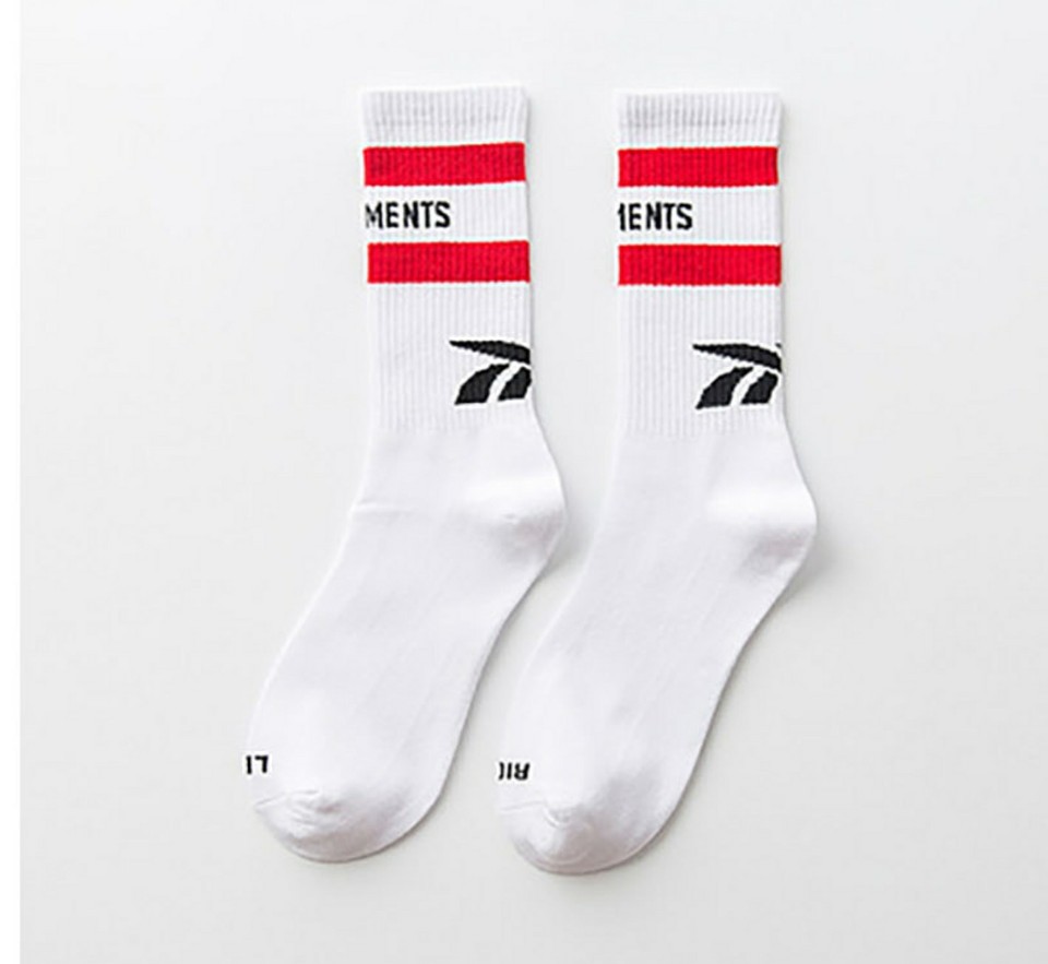 베트멍 × 리복 콜라보 패션양말